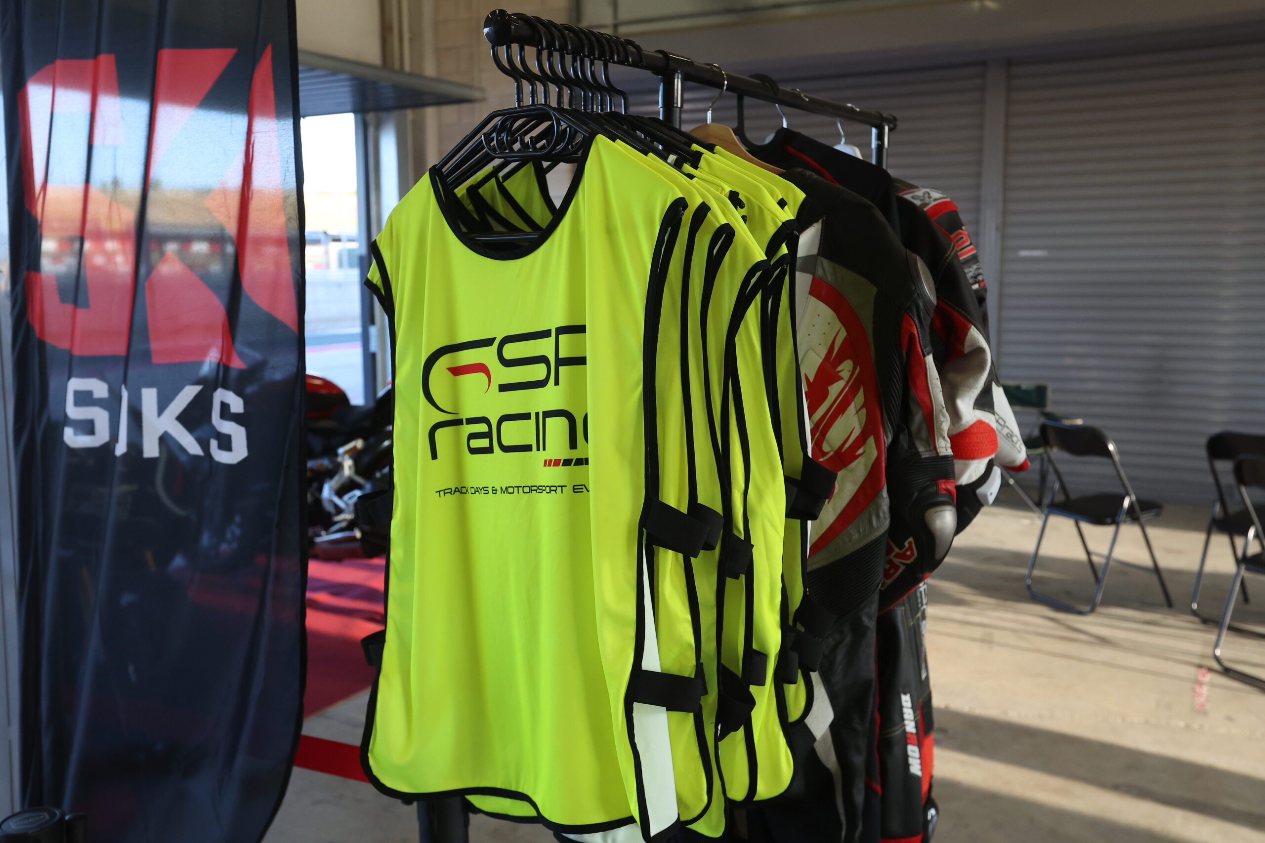 SPRACING CHALECO MONITOR